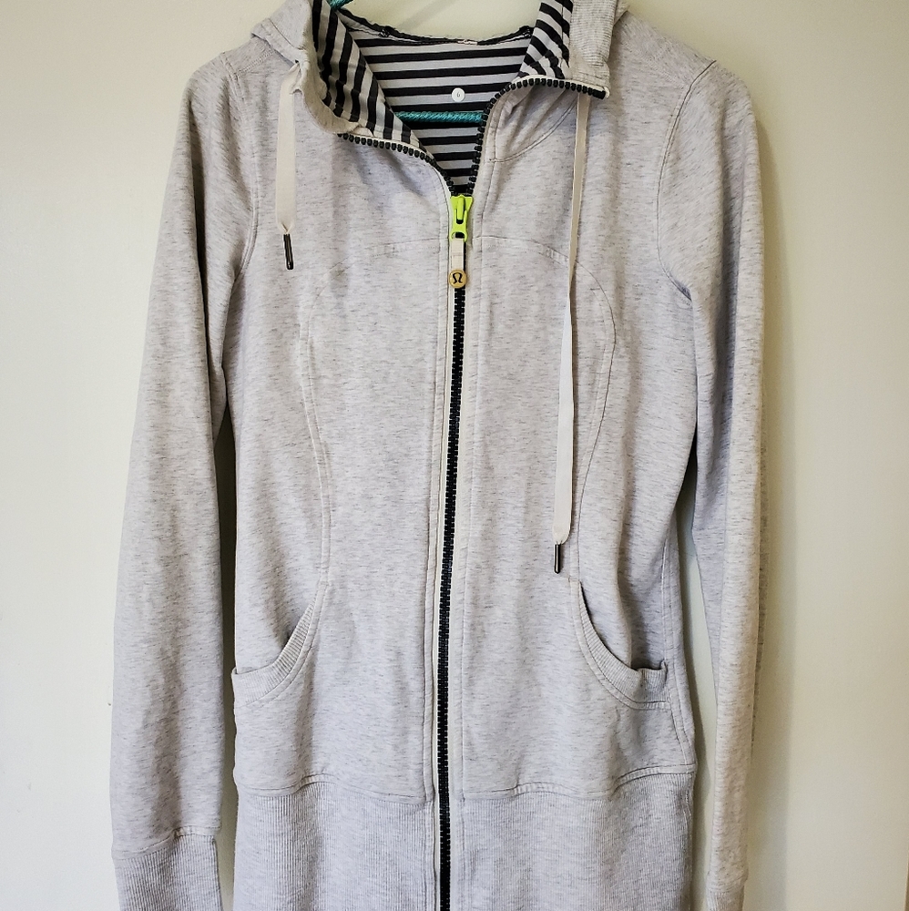 Lululemon long scuba hoodie size 6